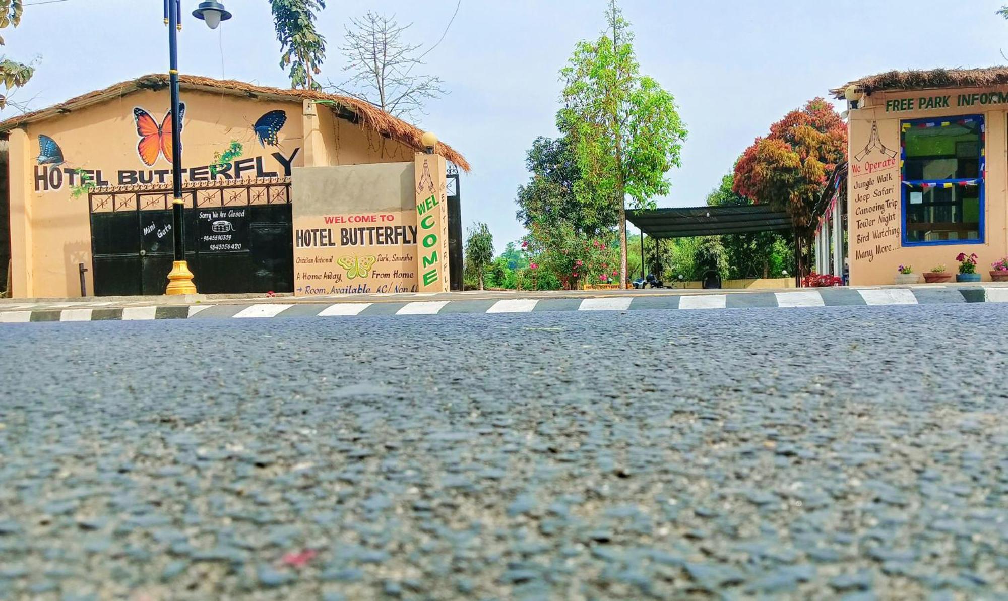 Hotel Butterfly - Peaceful Garden For Nature Lovers Sauraha Eksteriør bilde